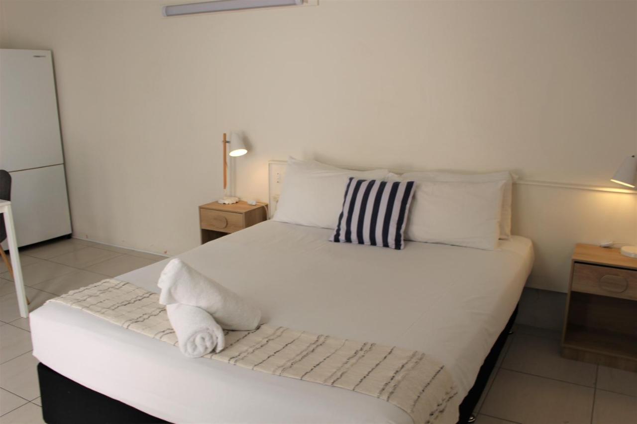 Camden Motor Inn Mermaid Beach Dış mekan fotoğraf