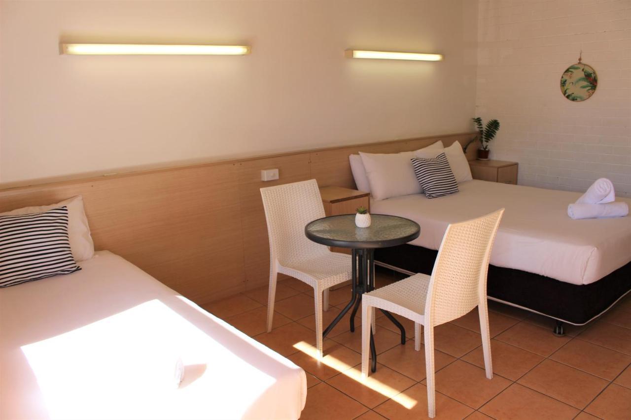 Camden Motor Inn Mermaid Beach Dış mekan fotoğraf