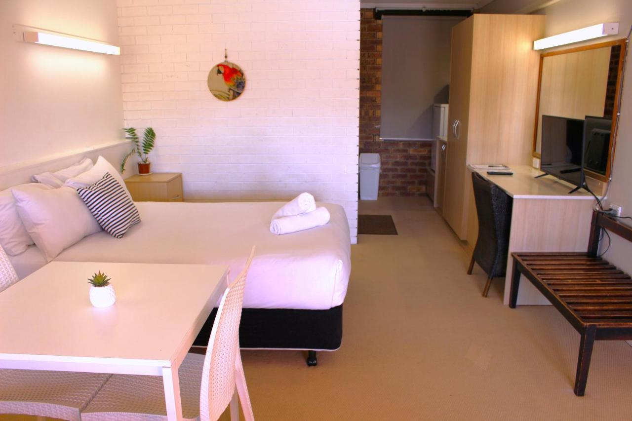 Camden Motor Inn Mermaid Beach Dış mekan fotoğraf