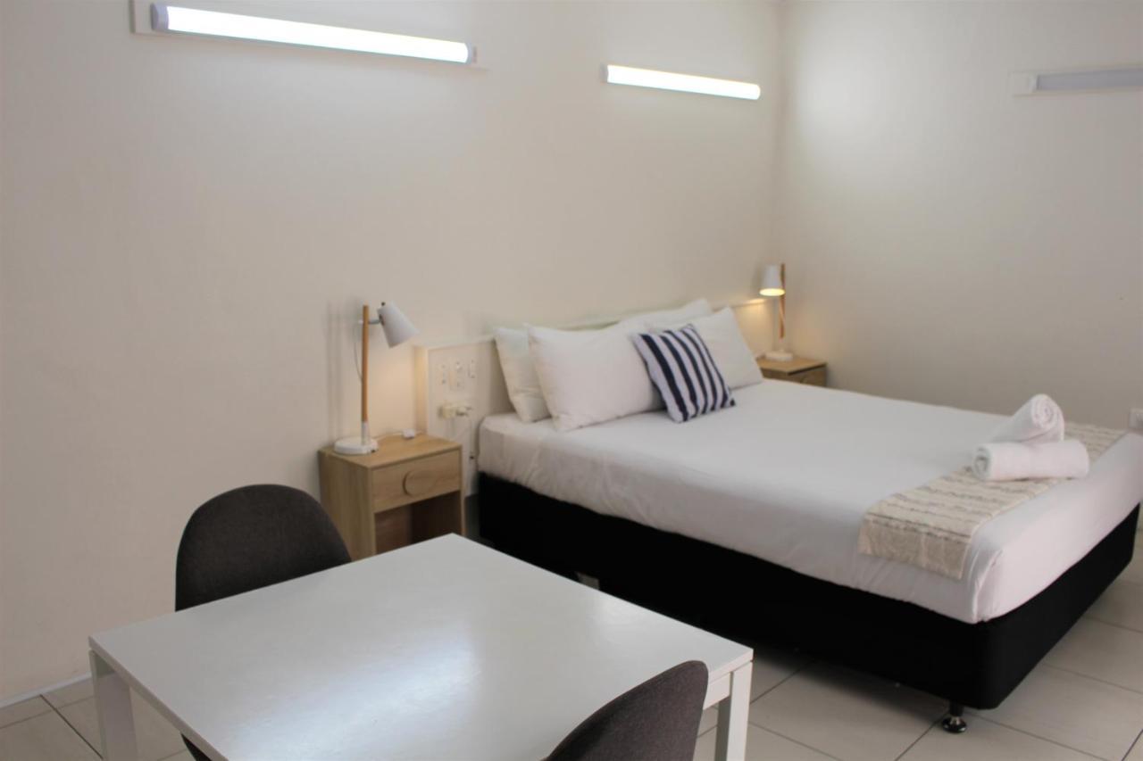Camden Motor Inn Mermaid Beach Dış mekan fotoğraf
