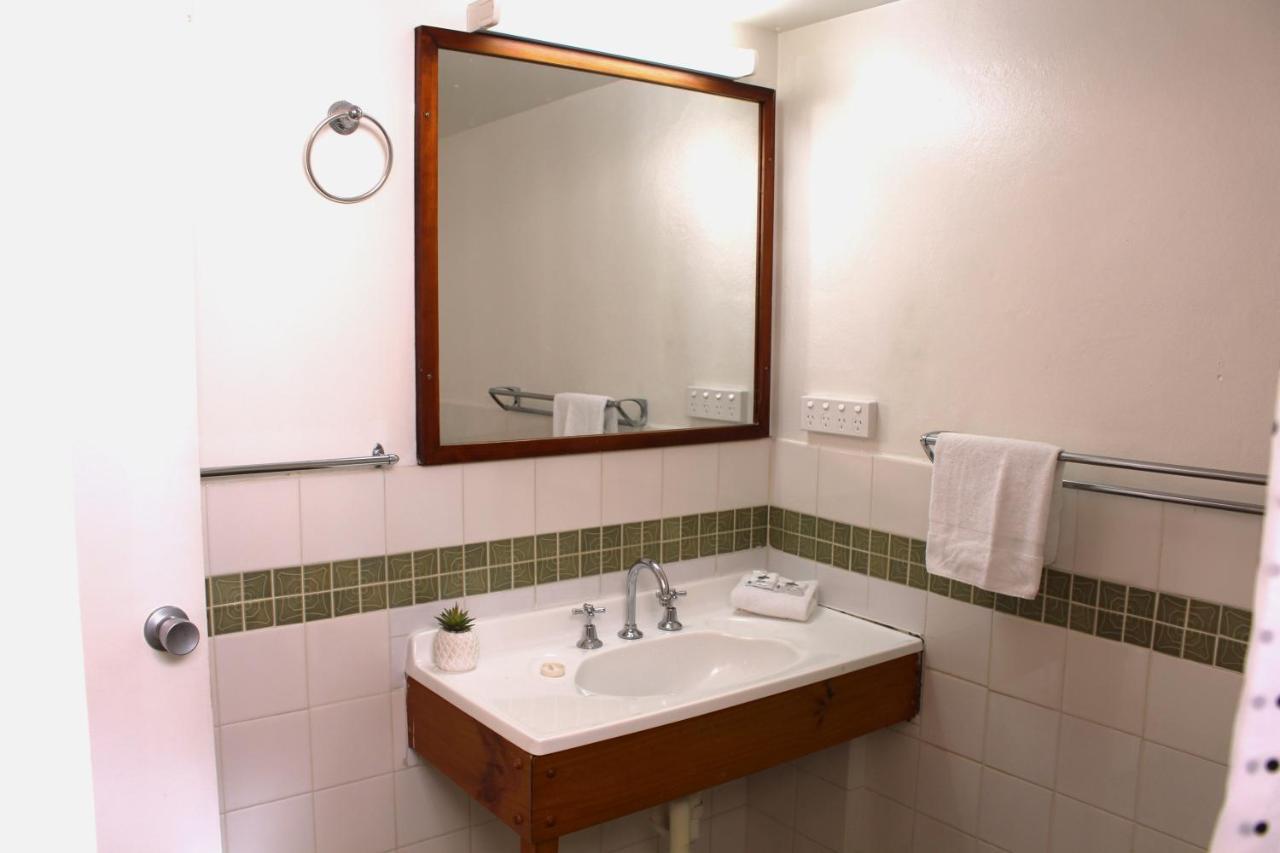 Camden Motor Inn Mermaid Beach Dış mekan fotoğraf